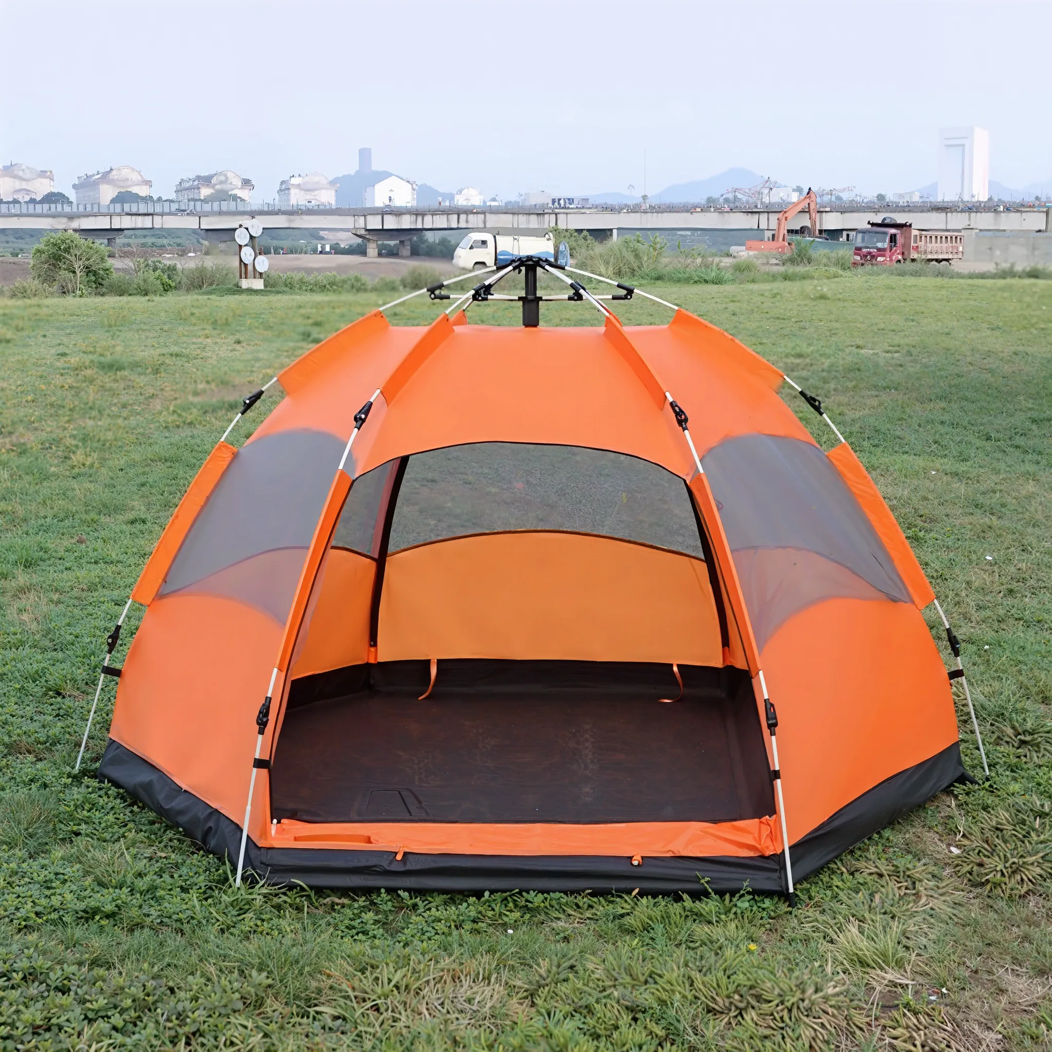 Tenda Barraca Camping Praia Viagem Acampamento 4 A 6 Pessoas com Capa